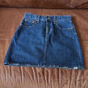 Levi's Distressed hem Mini Skirt